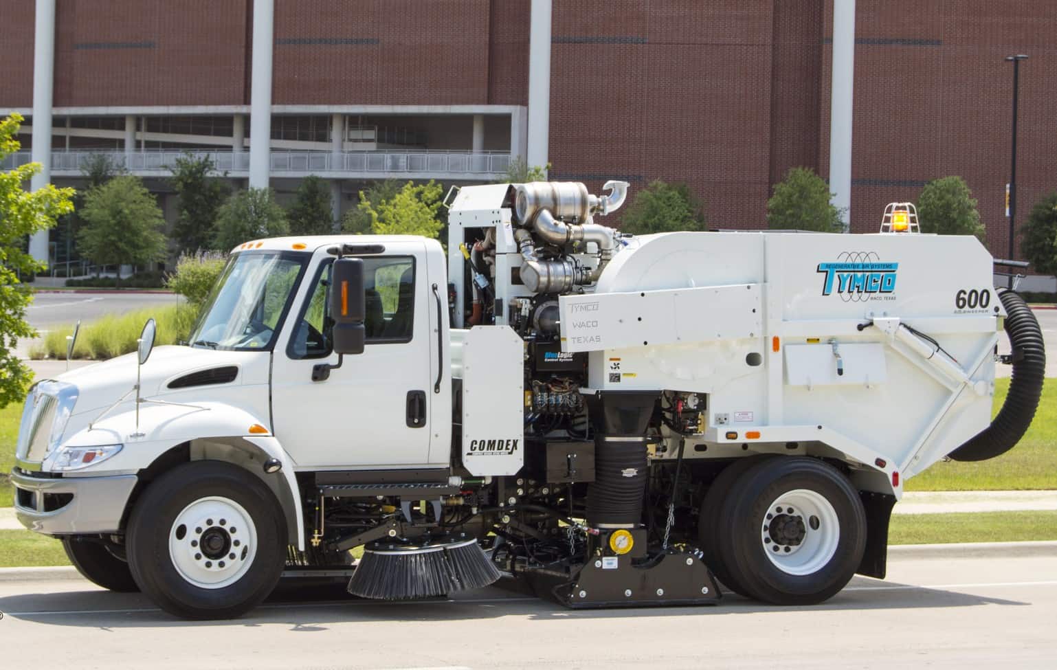Tymco 600 Comdex